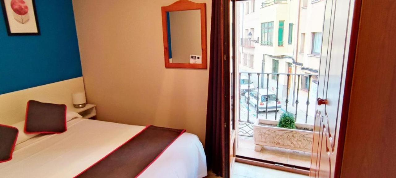 Hospedaje Bar El Gato Del Acueducto Segovia Eksteriør bilde